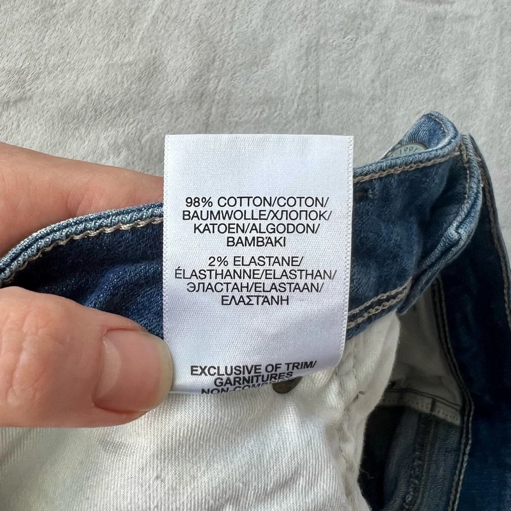 Silver Jeans reposhing this